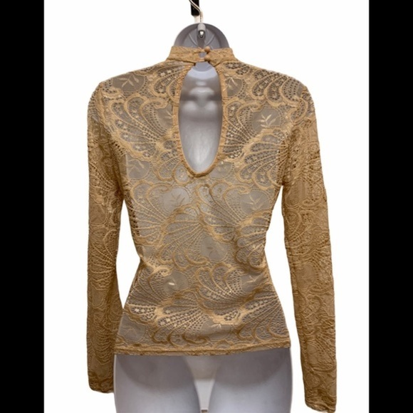 Charlotte Russe Beautiful Lace Long Sleeve Blouse - Picture 11 of 11